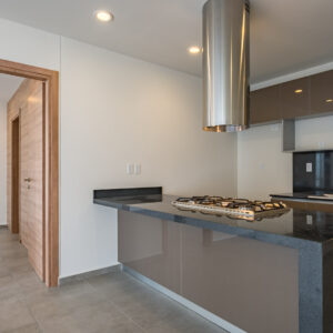 1 RECAMARA SIN MUEBLES