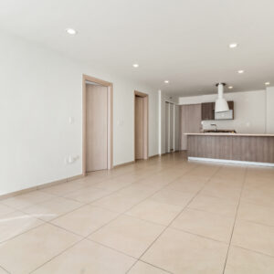 1 RECAMARA SIN MUEBLES