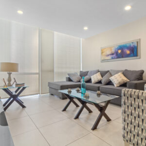 AMUEBLADO DE 2 RECAMARAS Y FAMILY