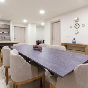 AMUEBLADO DE 2 RECAMARAS CON FAMILY ROOM